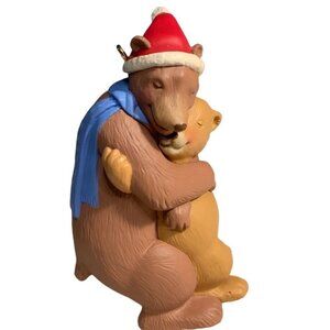 Hallmark Keepsake Ornament Mom and Dad  Bear Hugging Ornament Dated 1996